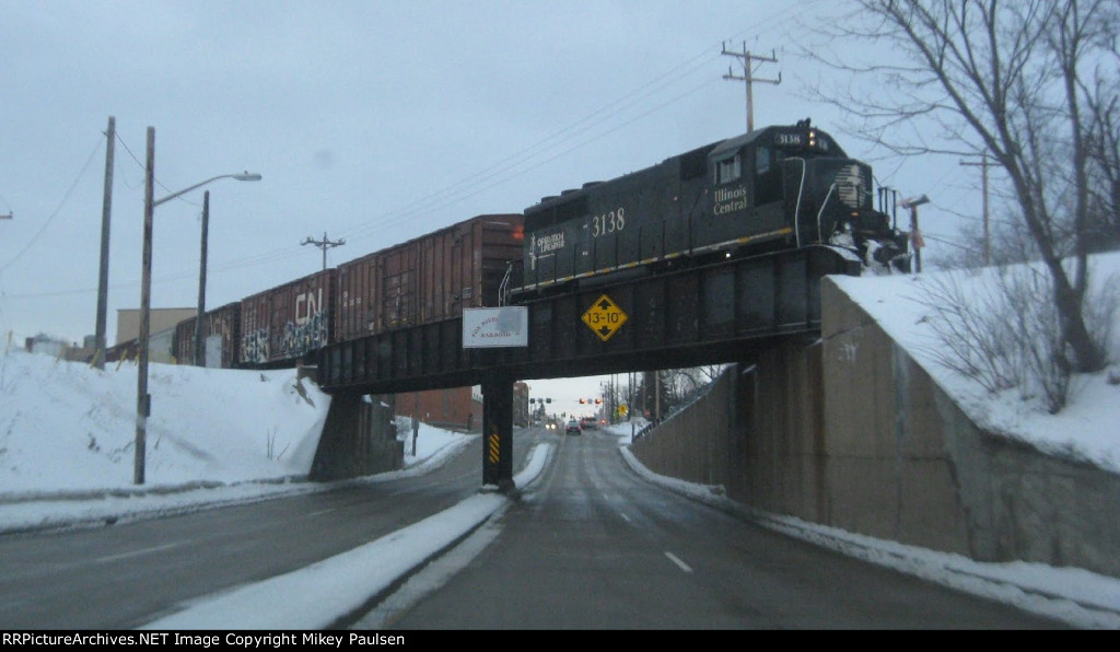 IC 3138 crosses Wisconsin Ave in Appleton